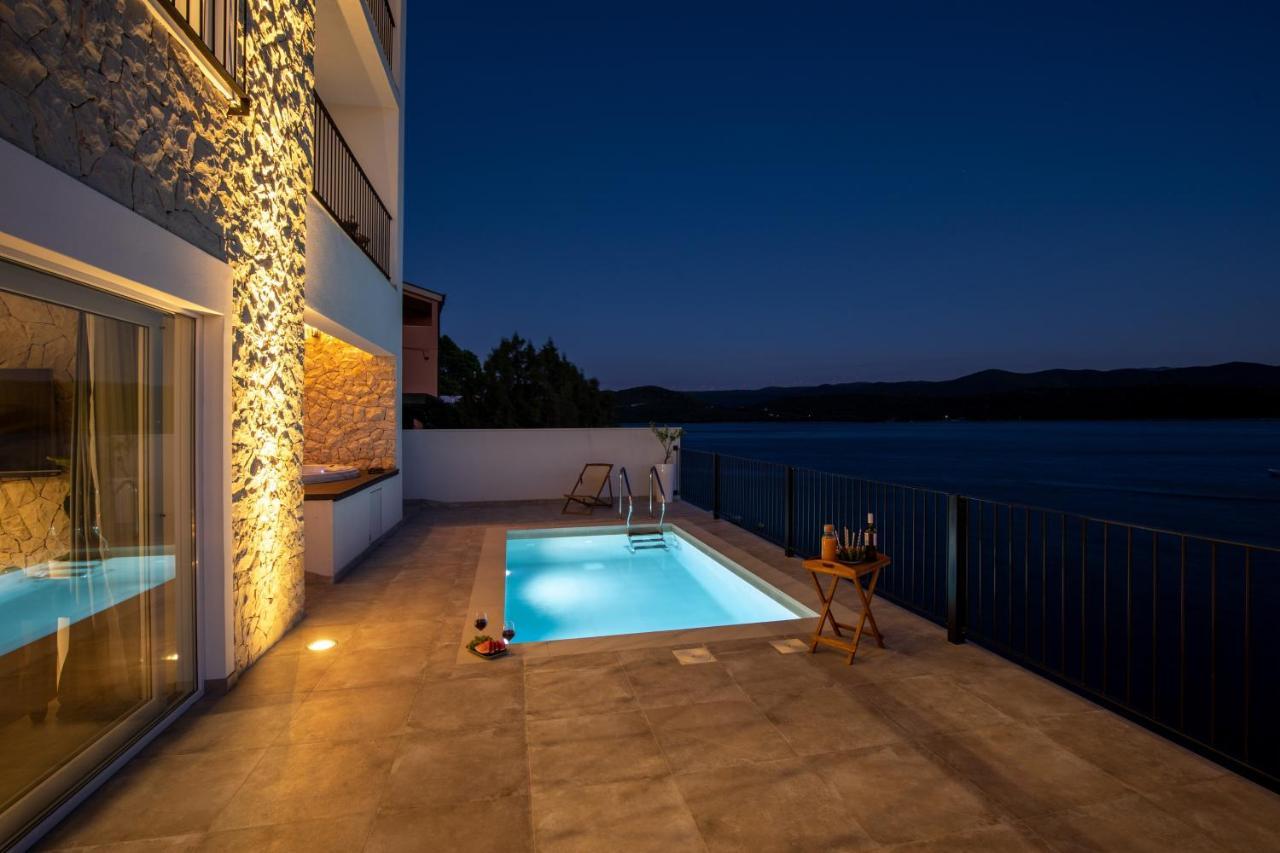 Villa Simpleza เคล็ค ภายนอก รูปภาพ